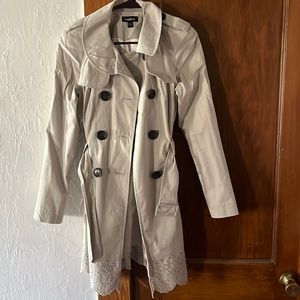 BEBE khaki trench size S